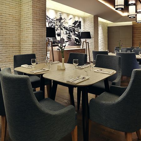 Mercure Jakarta Sabang Exterior photo