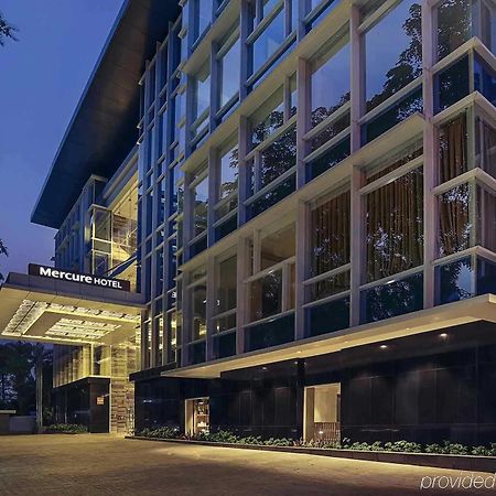 Mercure Jakarta Sabang Exterior photo