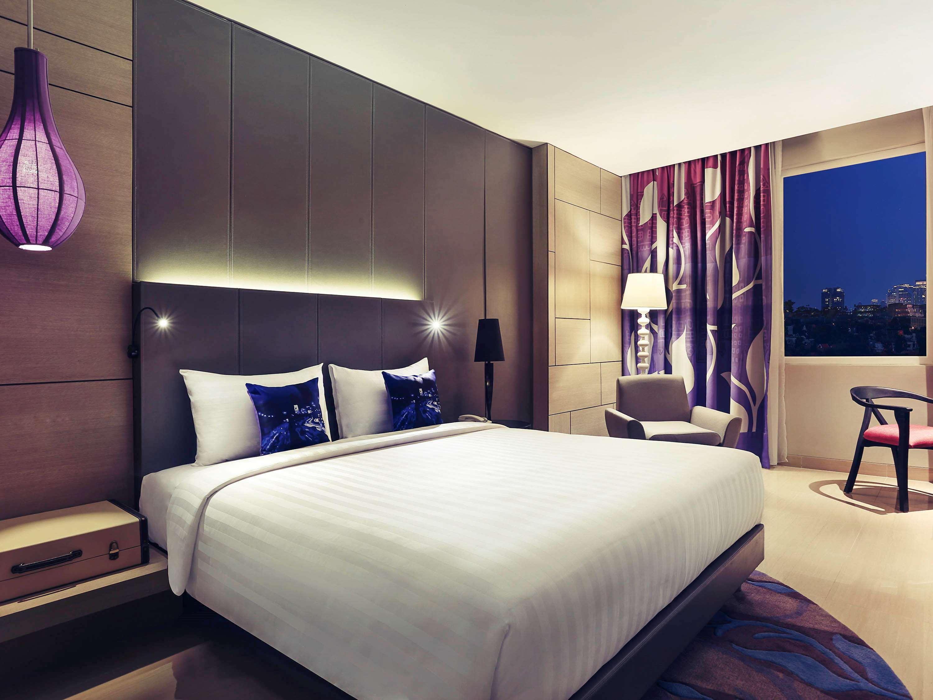 Mercure Jakarta Sabang Exterior photo