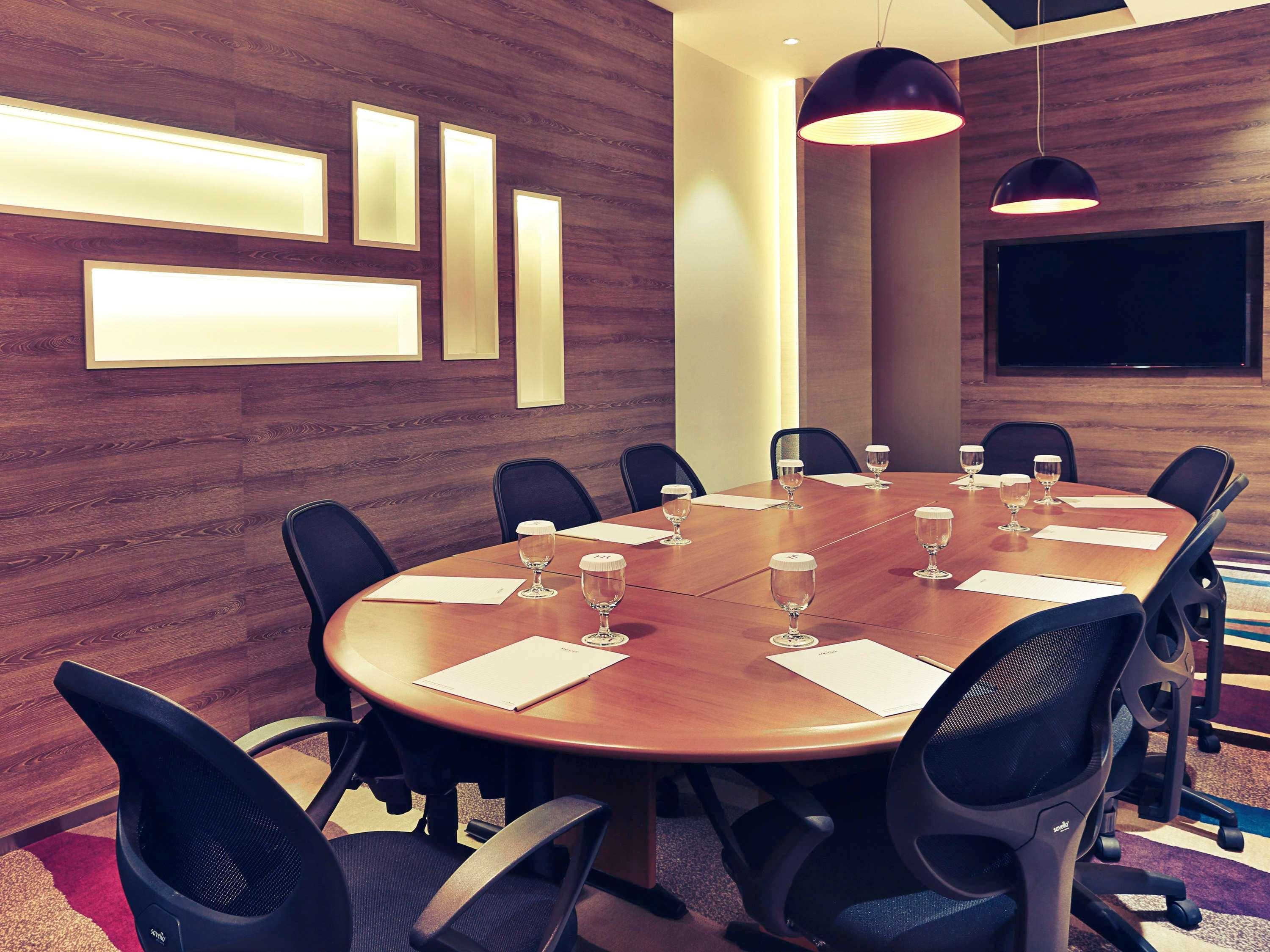 Mercure Jakarta Sabang Exterior photo