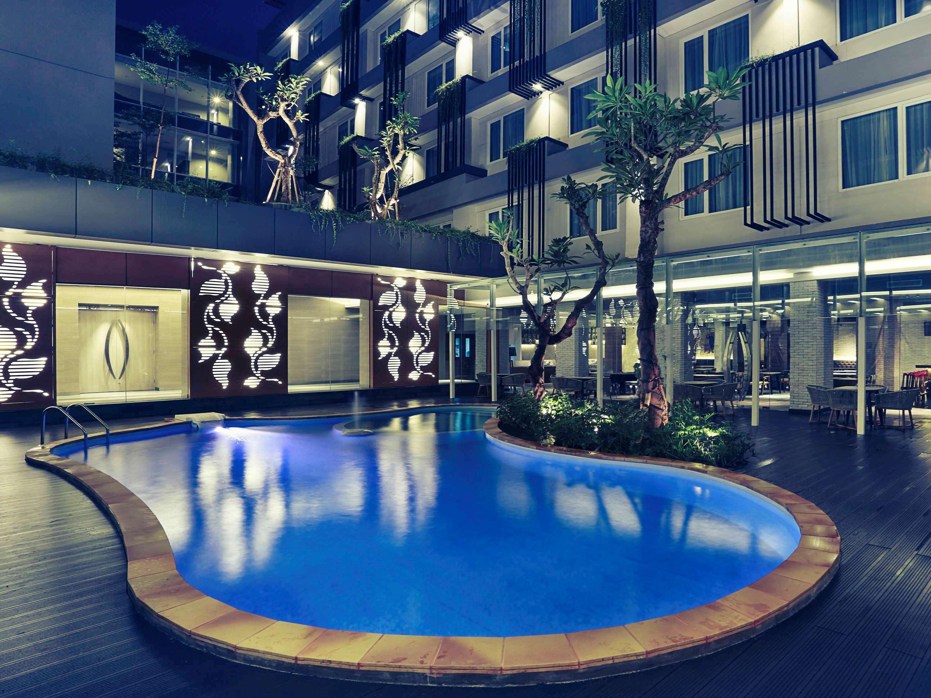 Mercure Jakarta Sabang Exterior photo
