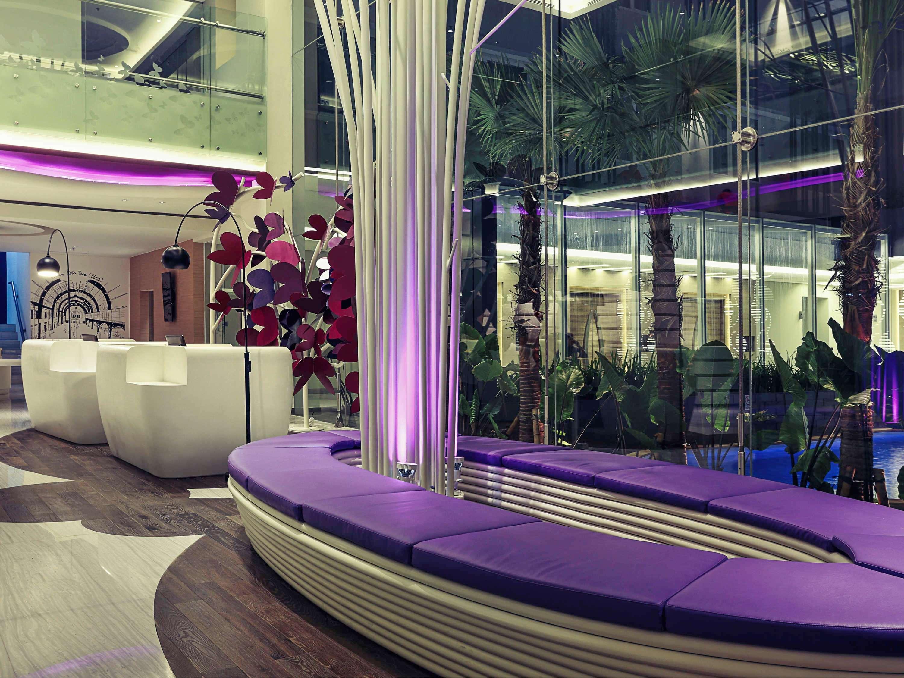 Mercure Jakarta Sabang Exterior photo