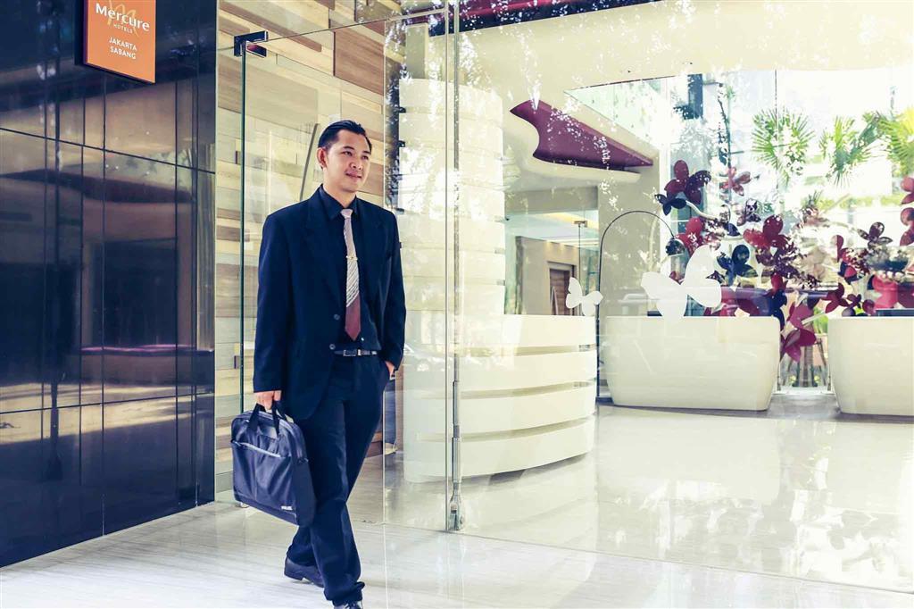 Mercure Jakarta Sabang Exterior photo