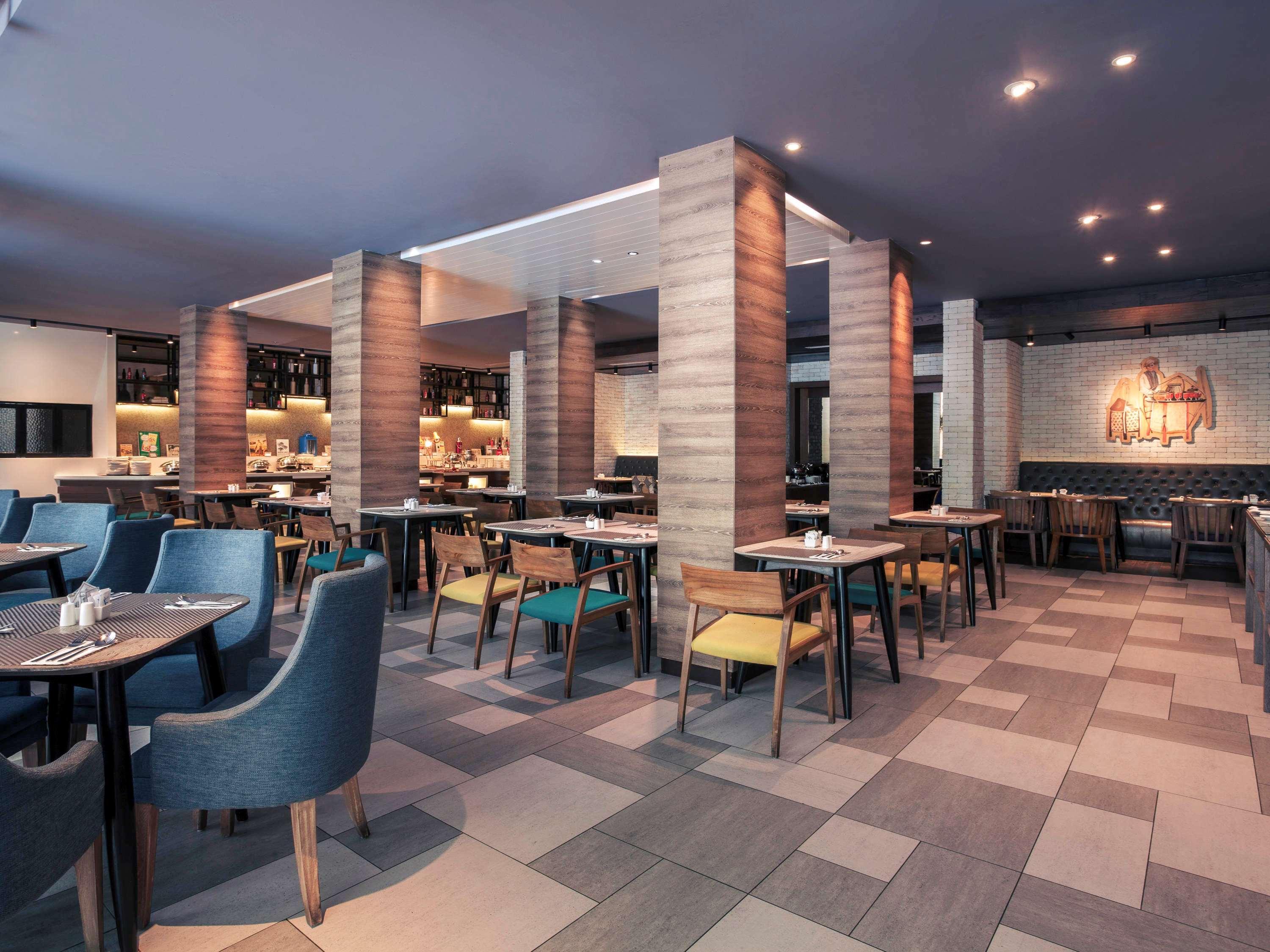 Mercure Jakarta Sabang Exterior photo