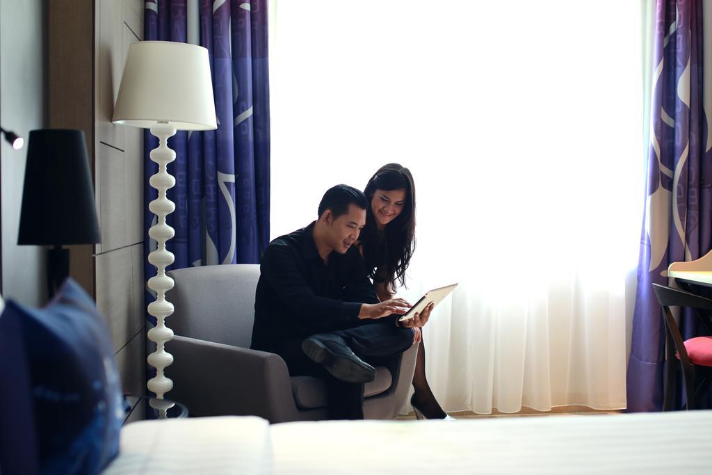 Mercure Jakarta Sabang Exterior photo