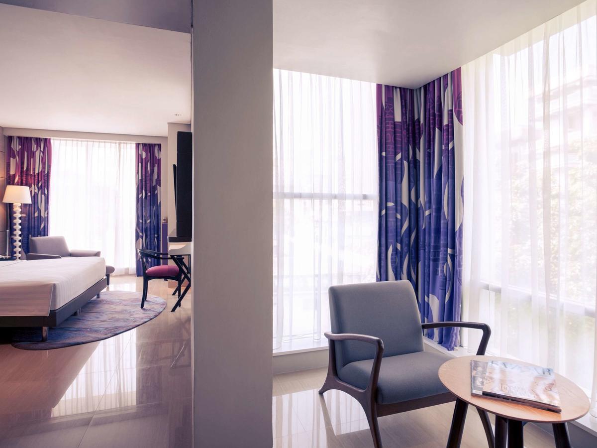 Mercure Jakarta Sabang Exterior photo