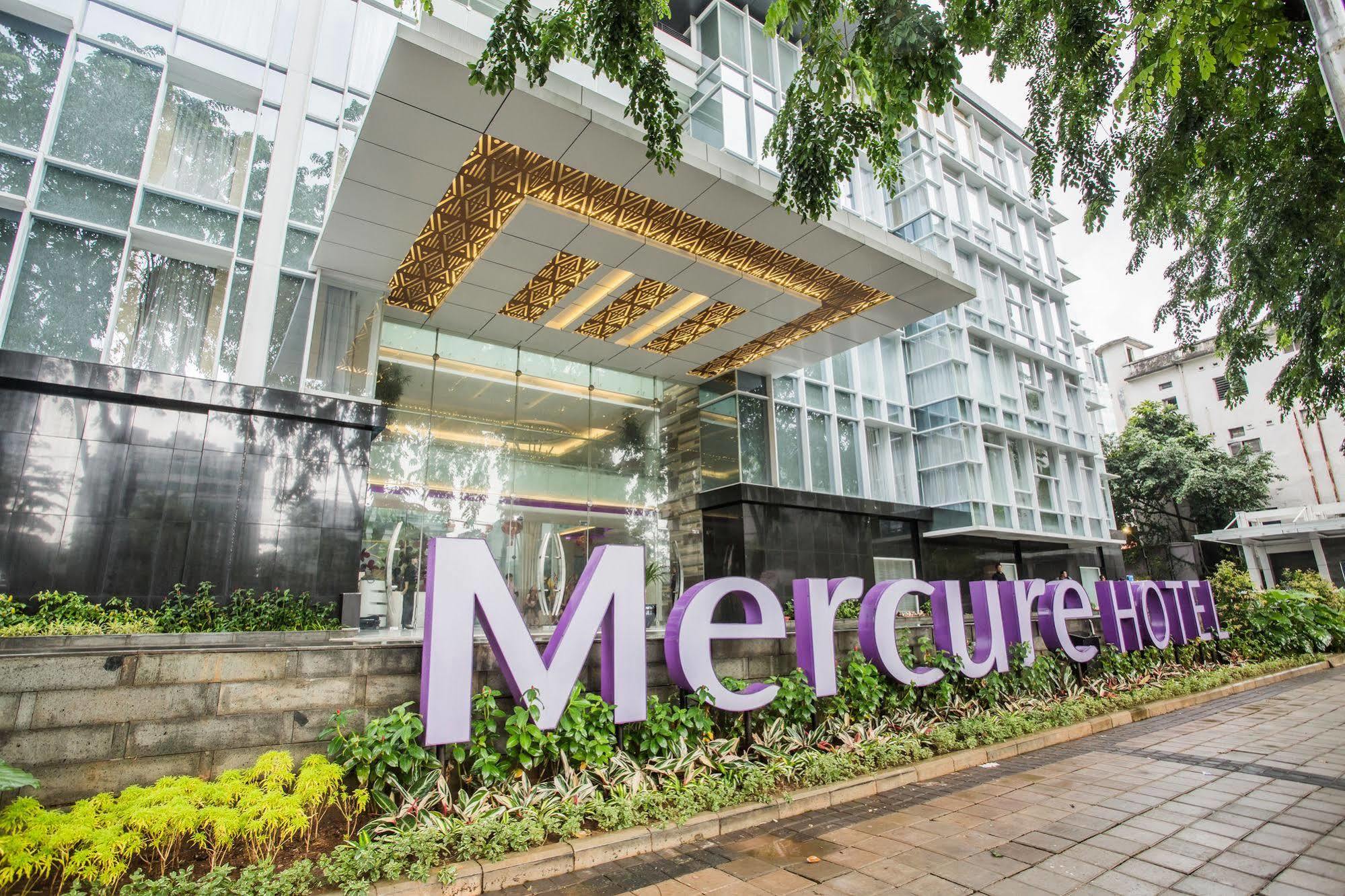 Mercure Jakarta Sabang Exterior photo